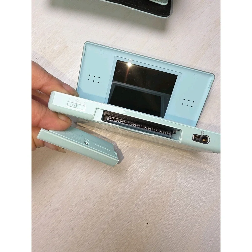 Nintendo DS Lite 